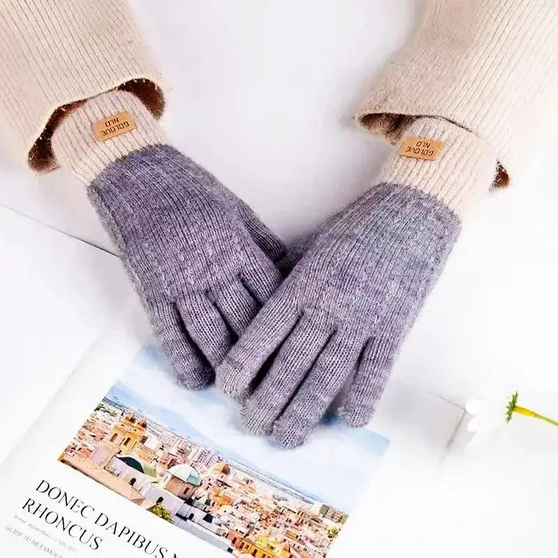 Winter Gloves for Men and Women, Touchscreen for Outdoor Sports