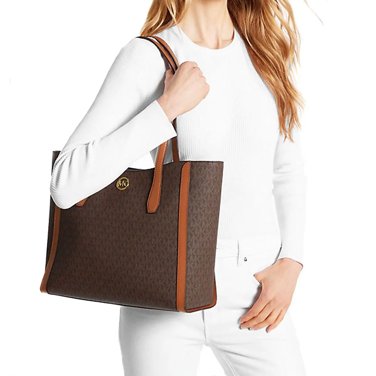 Michael Kors Leida Brown Shopper Bag: Style and Practicality