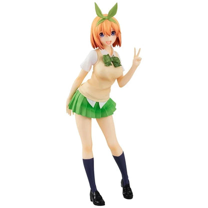 Anime figures of Nakano Ichika, Nino, Itsuki from The Quintessential Quintuplets, 18cm school uniform