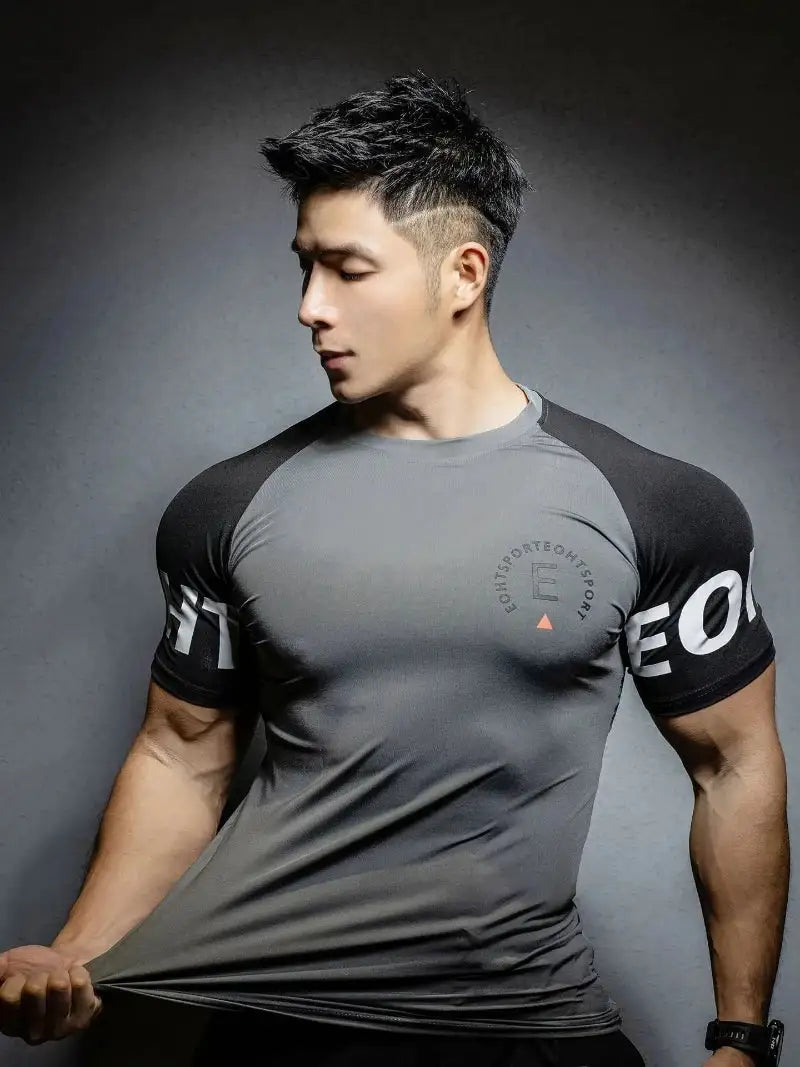 Men’s fitness T-shirt for summer, short sleeve gym top designed for bodybuilding and sports | Vilemo